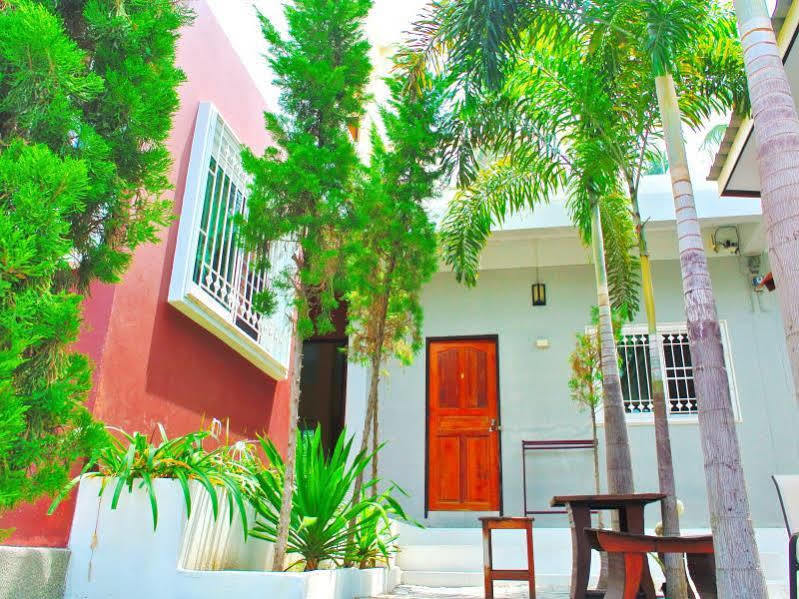 Sarin Guesthouse Тау Экстерьер фото
